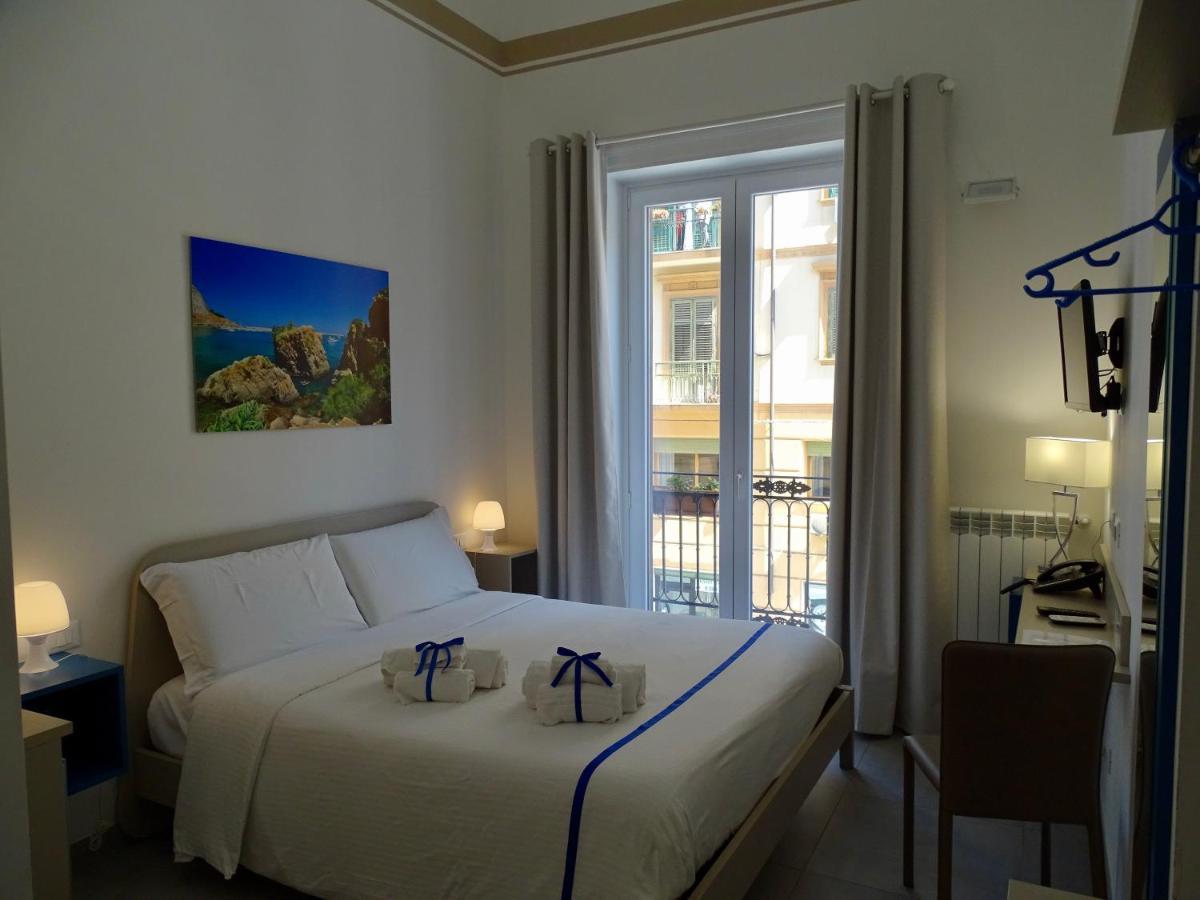 Le Quattro Stagioni - Rooms & Suites Palermo Exterior foto